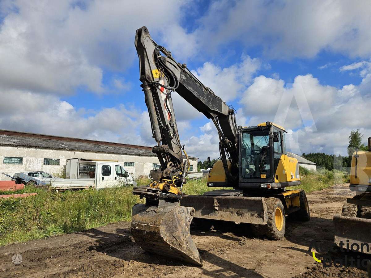 Volvo EW 140, excavator