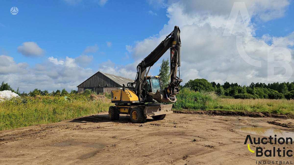 Volvo EW 140, excavator