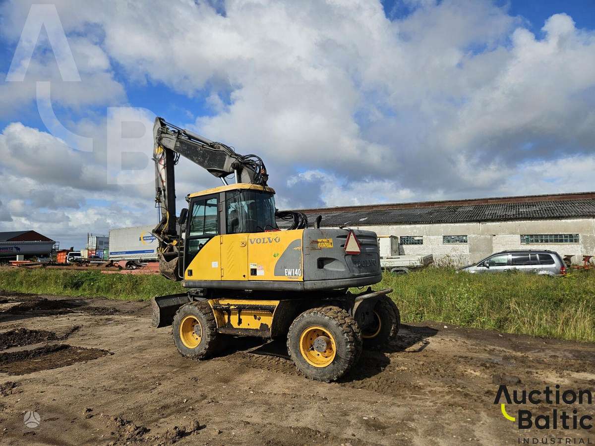 Volvo EW 140, excavator