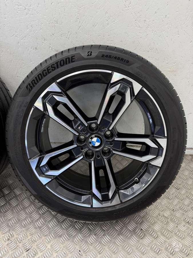 BMW IX2, light alloy, R19