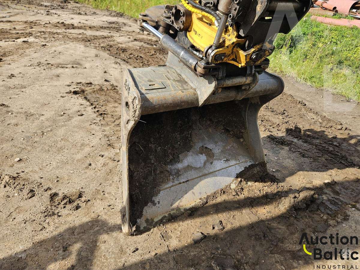Volvo EW 140, excavator