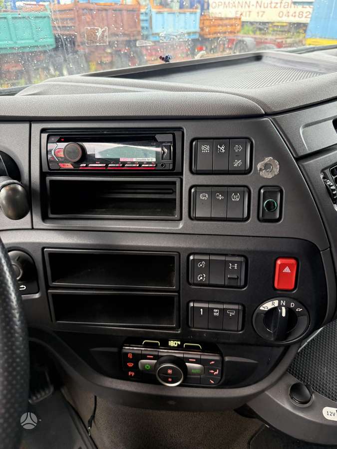 DAF XF 450, 2 miegamosios vietos