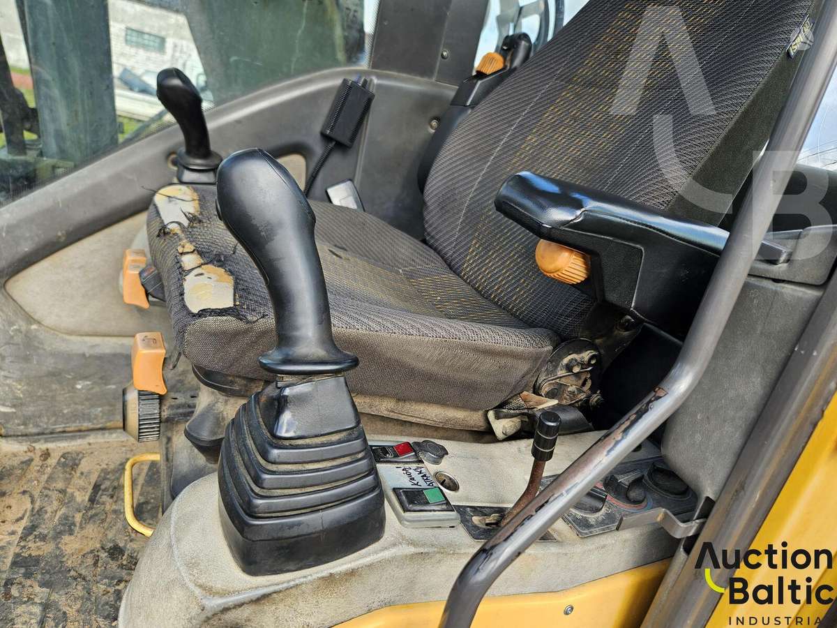 Volvo EW 140, excavator