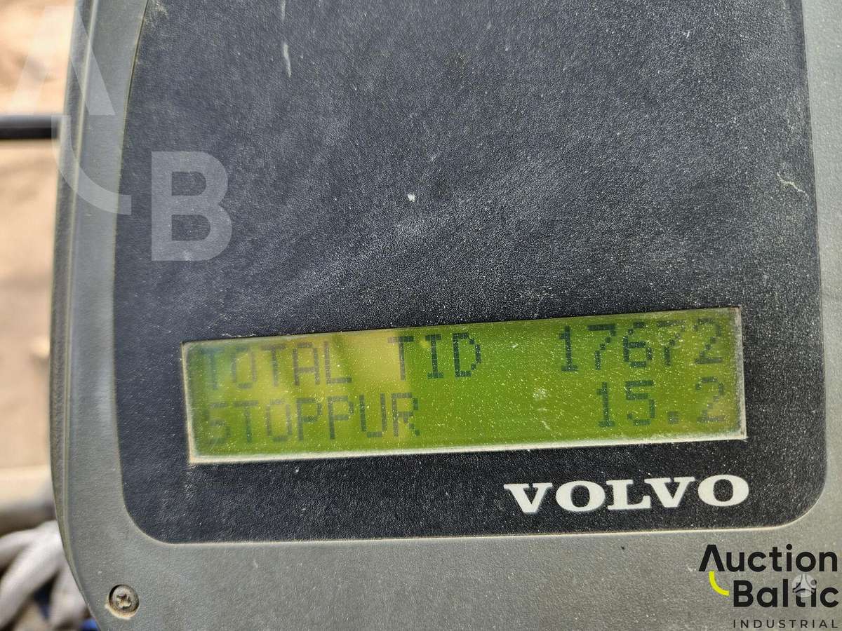 Volvo EW 140, excavator