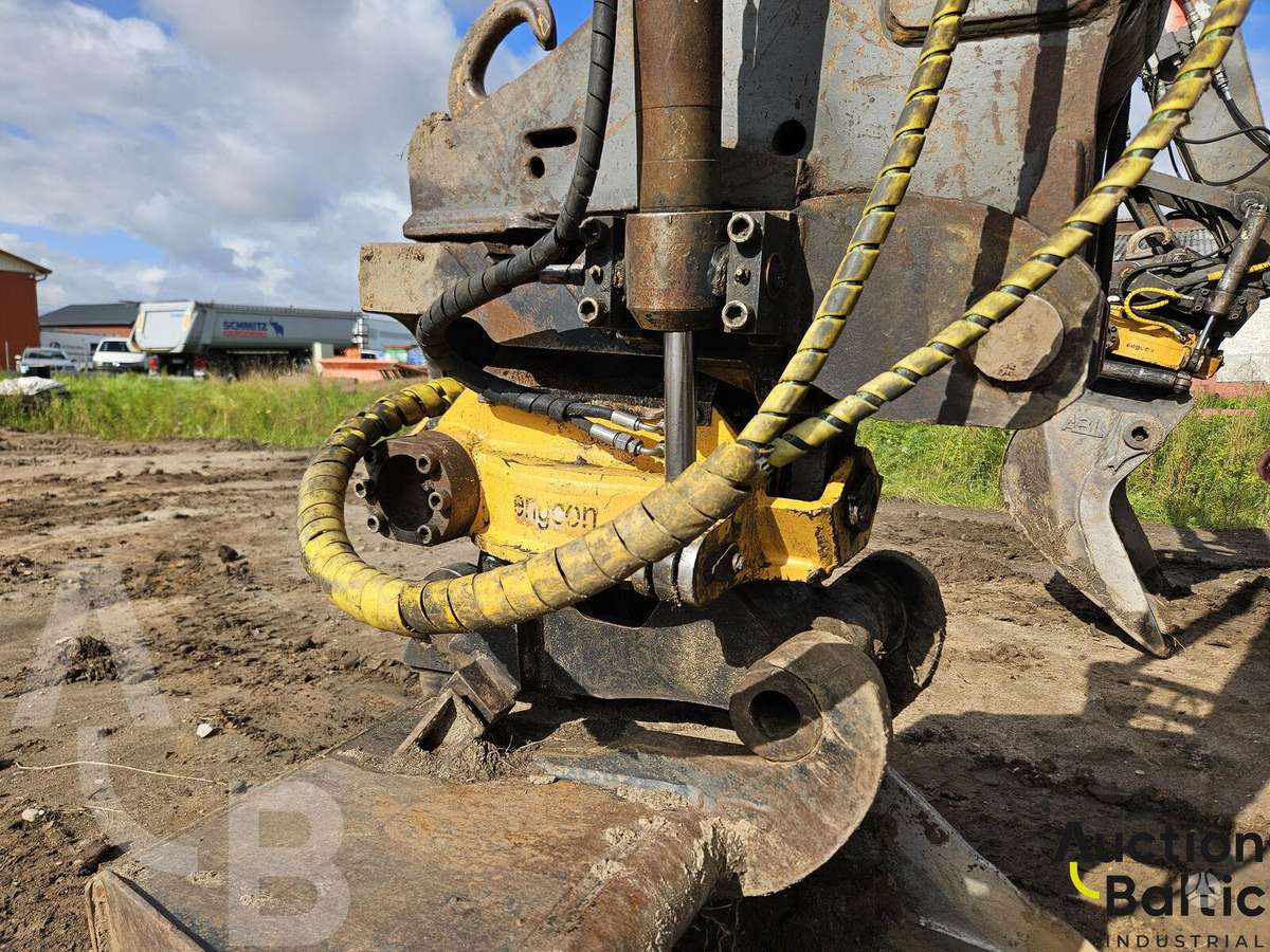 Volvo EW 140, excavator