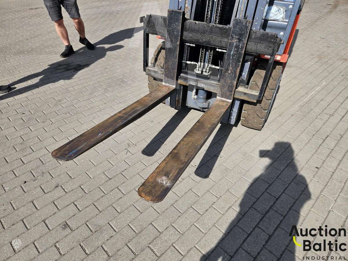 Heli CDP35, forklifts