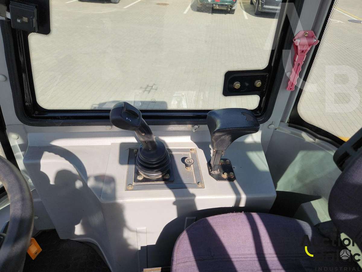 -Kita- 1040 ZL-08, frontal loader