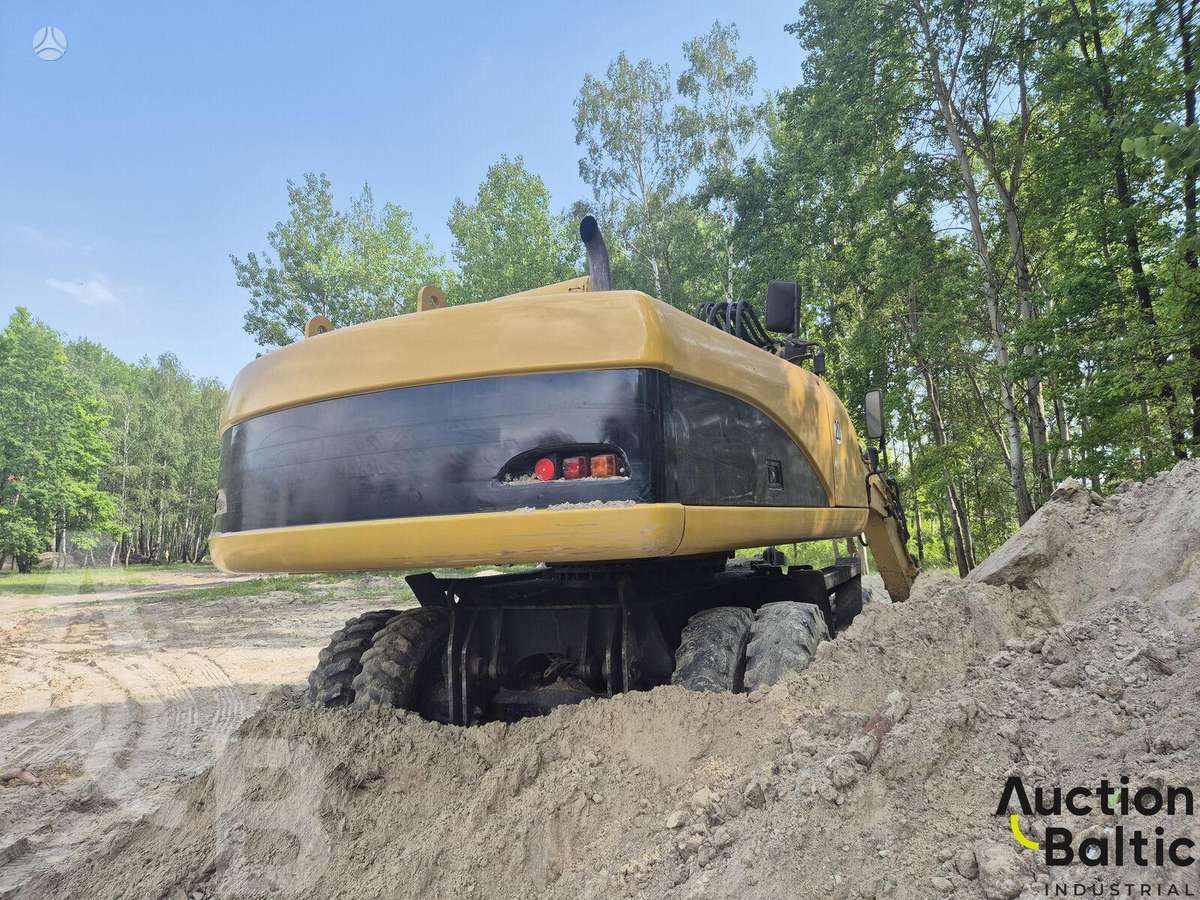 Caterpillar M 318 C, excavator