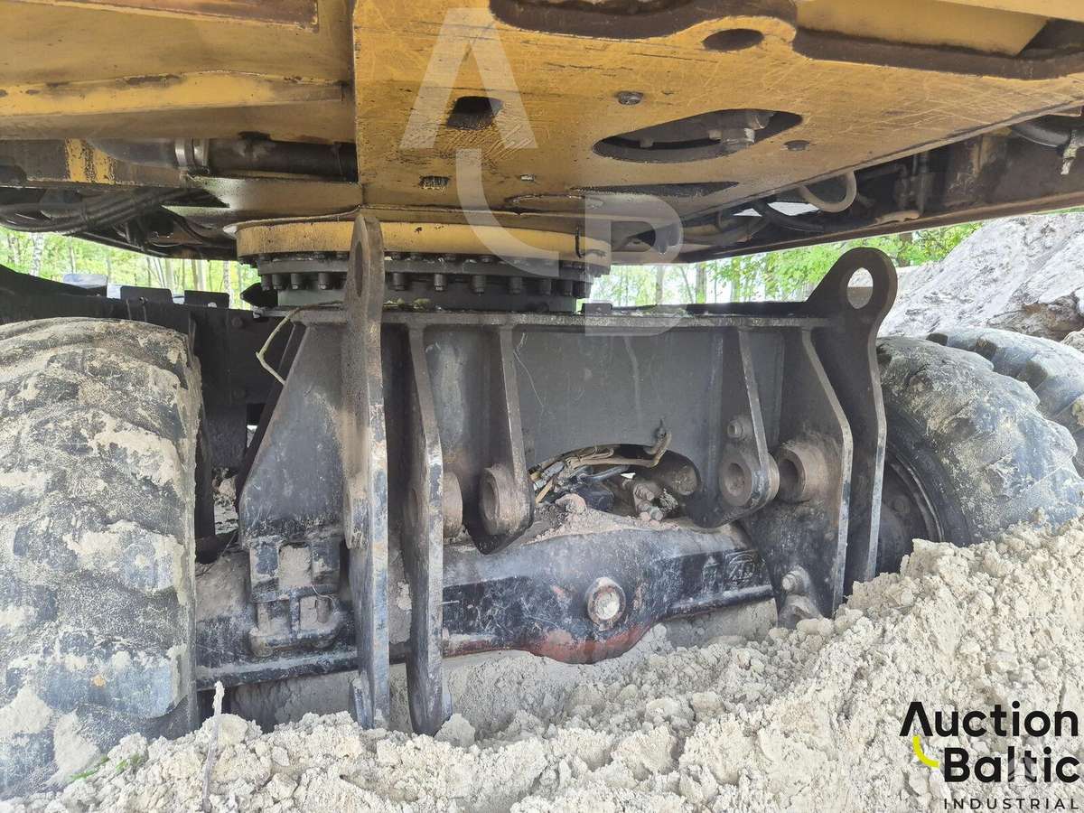 Caterpillar M 318 C, excavator