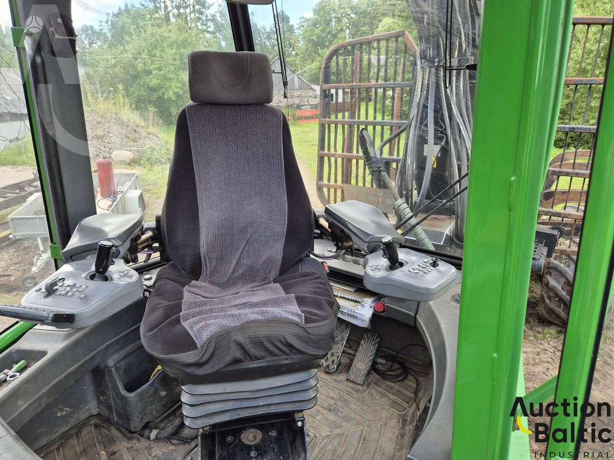 John Deere 1010 E, forwarders
