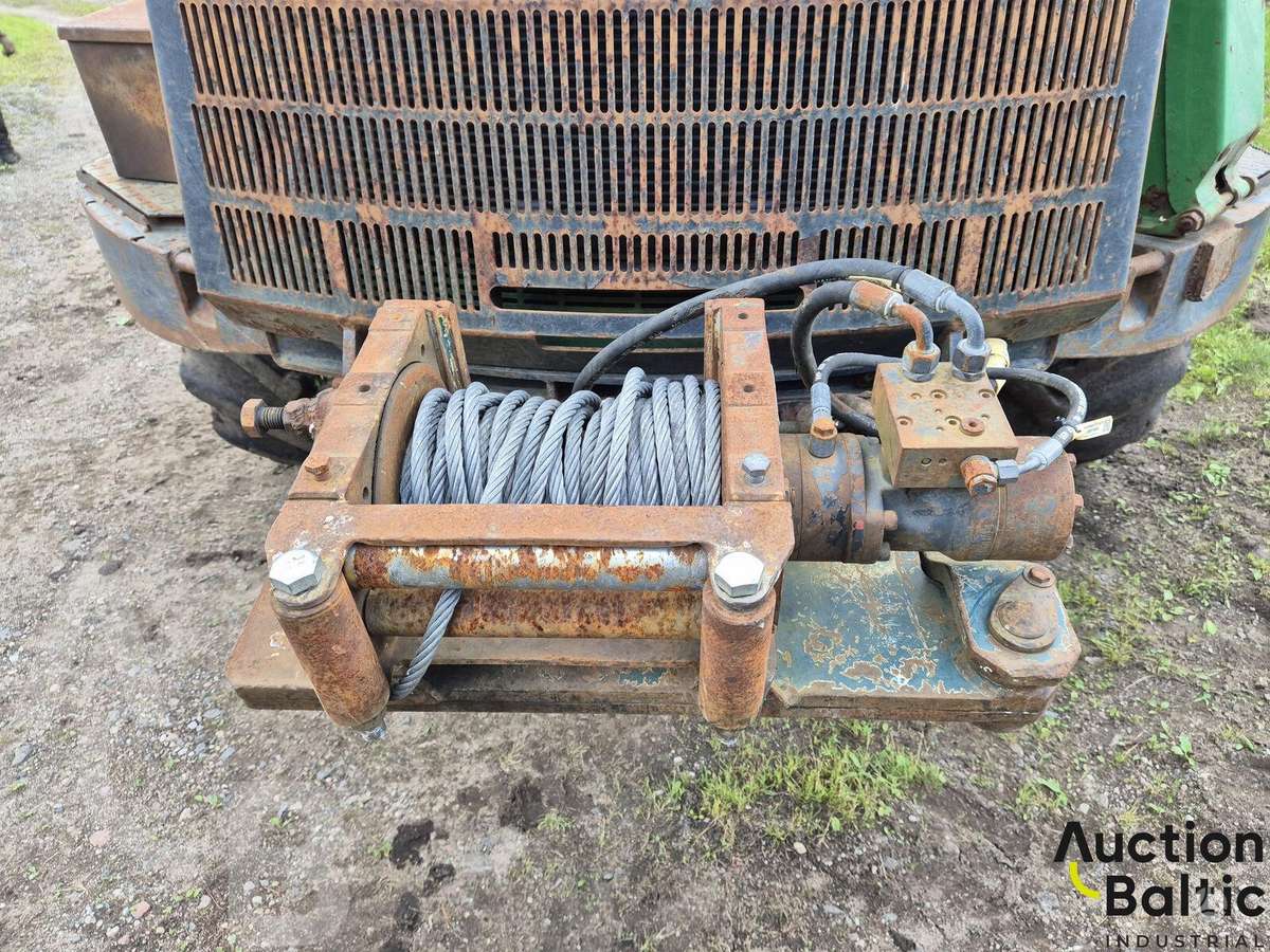 John Deere 1010 E, forwarders