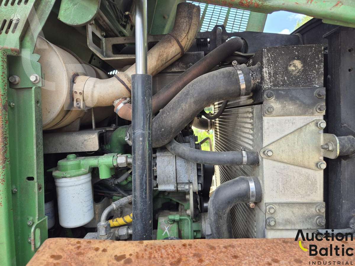 John Deere 1010 E, forwarders