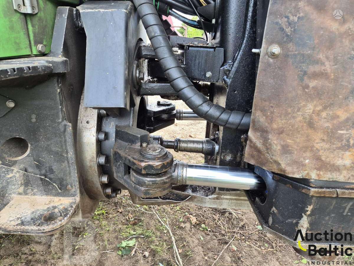 John Deere 1010 E, forwarders