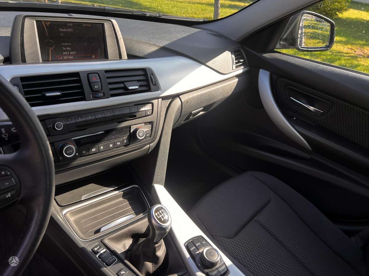 BMW 320, 2.0 l., sedanas