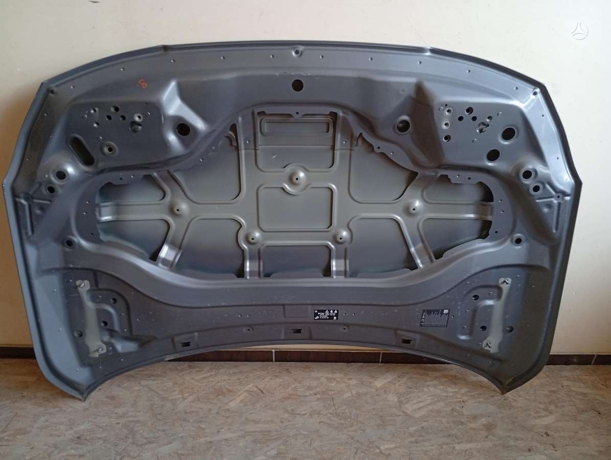 BMW 1 serija hood (front, rear), bumpers
