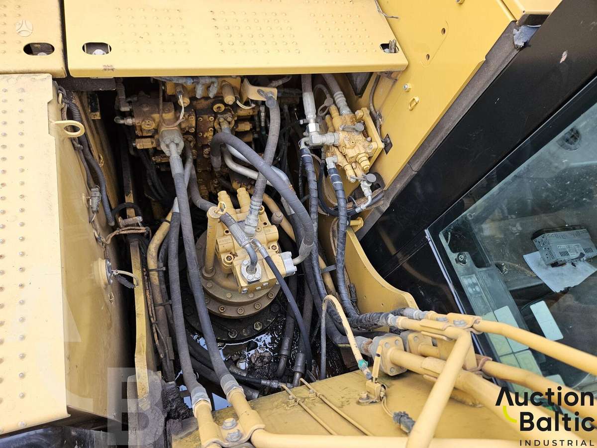 Caterpillar 320 EL, excavator