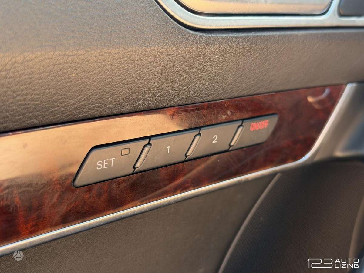 Audi A6 allroad, 3.0 l., Универсал