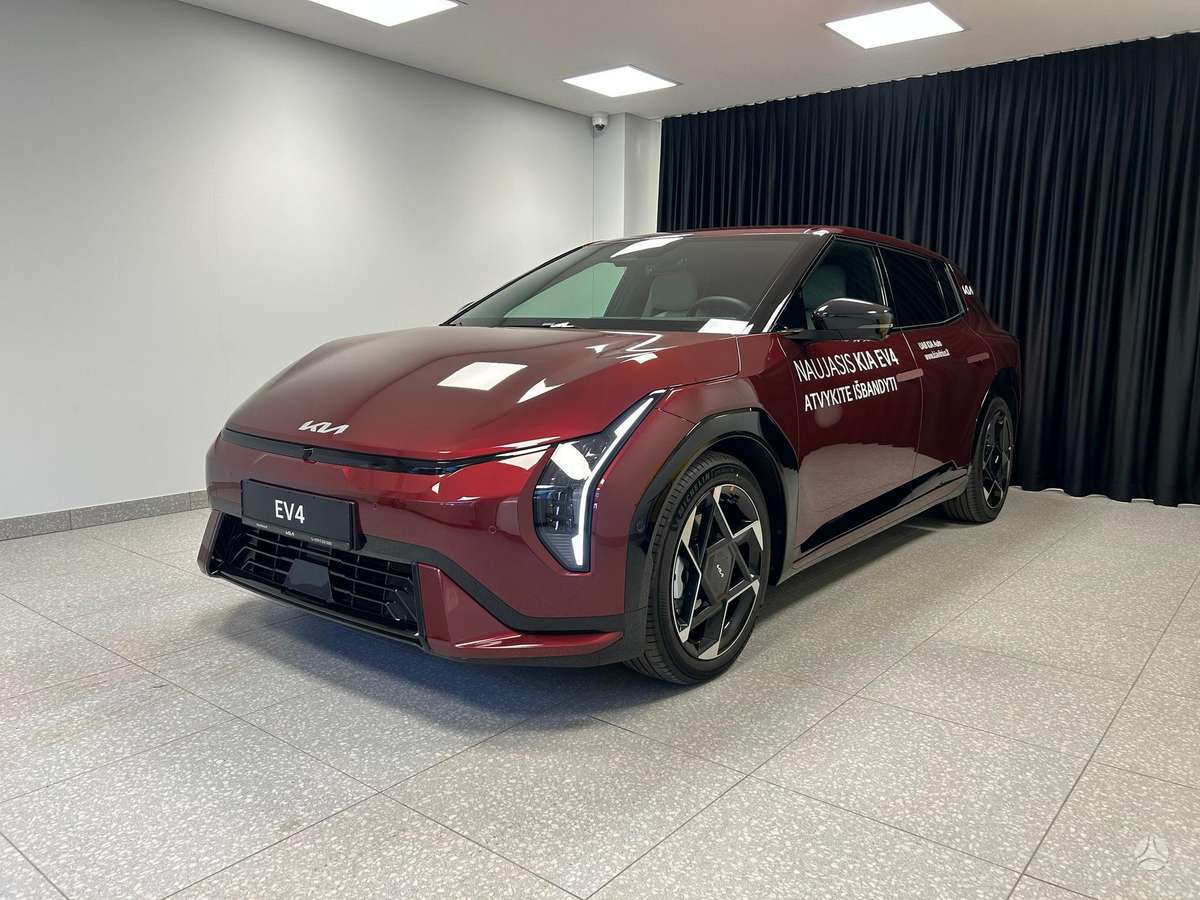 Kia EV4, 81 kWh, hatchback