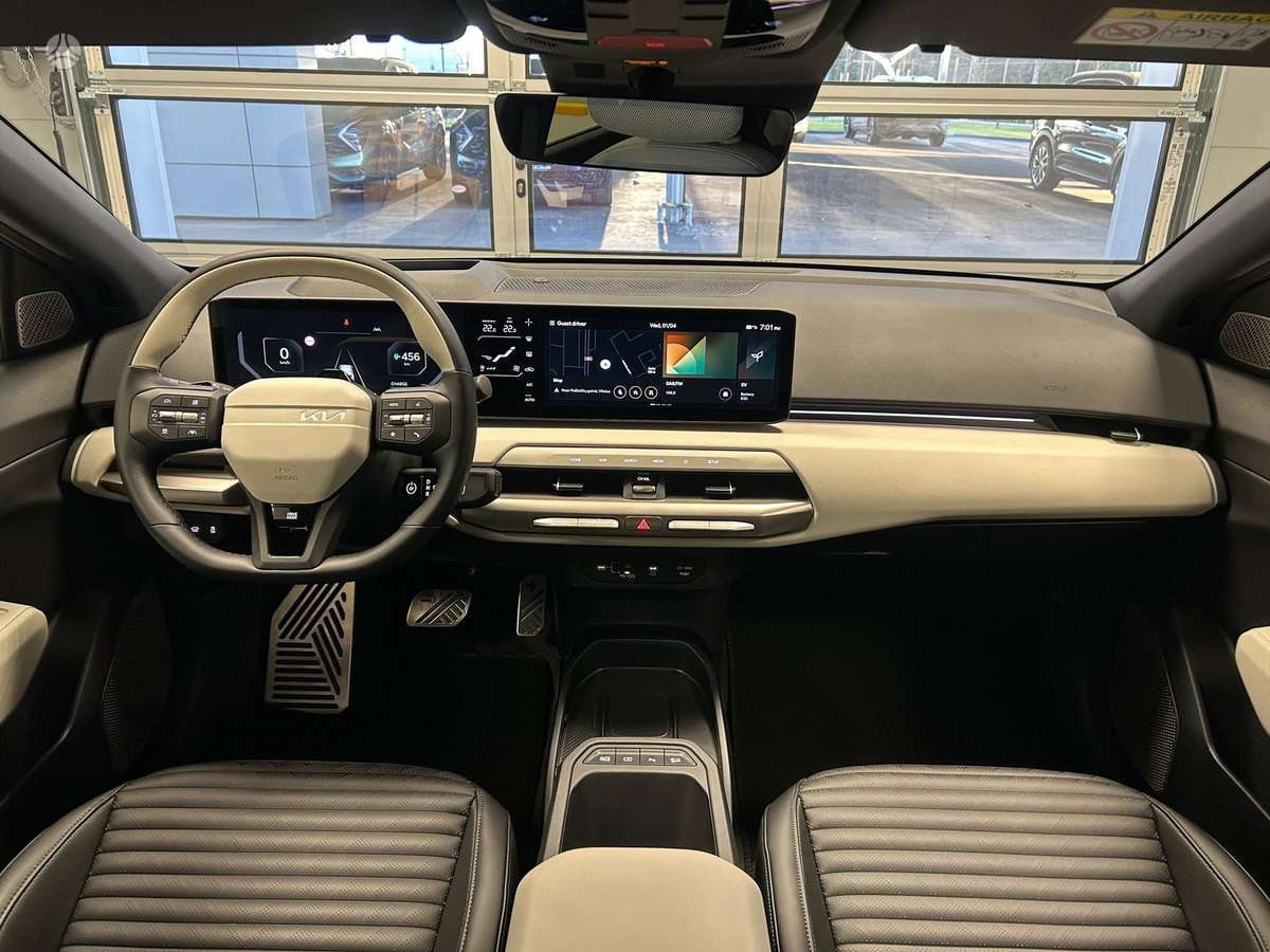 Kia EV4, 81 kWh, hatchback
