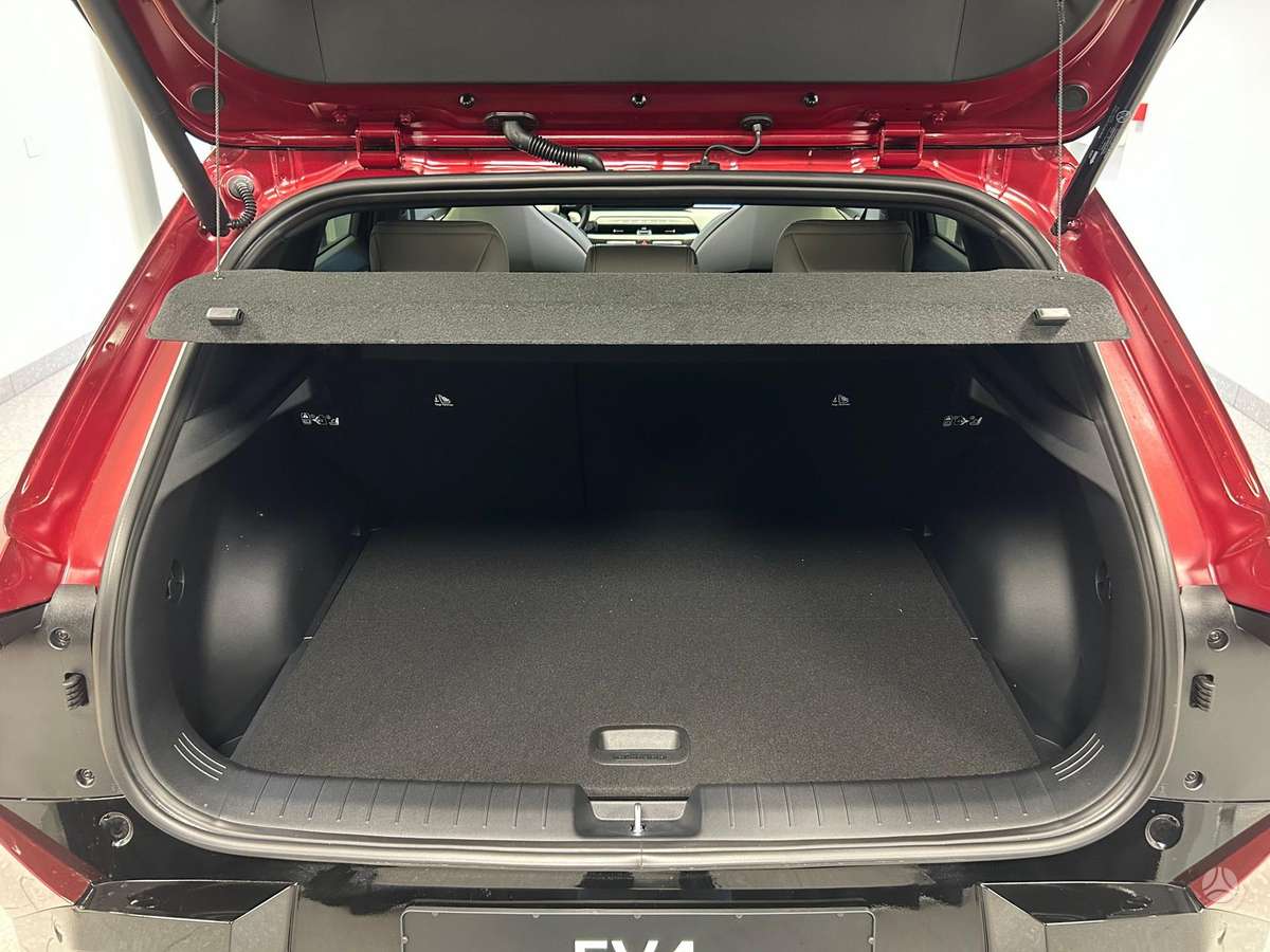 Kia EV4, 81 kWh, hatchback