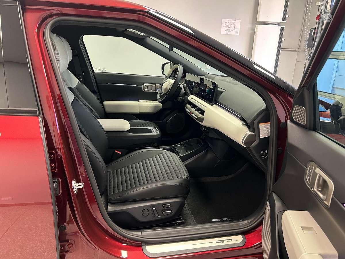 Kia EV4, 81 kWh, hatchback