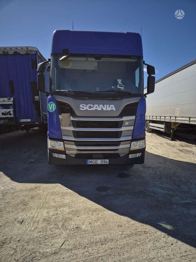 Scania R450, double sleeper