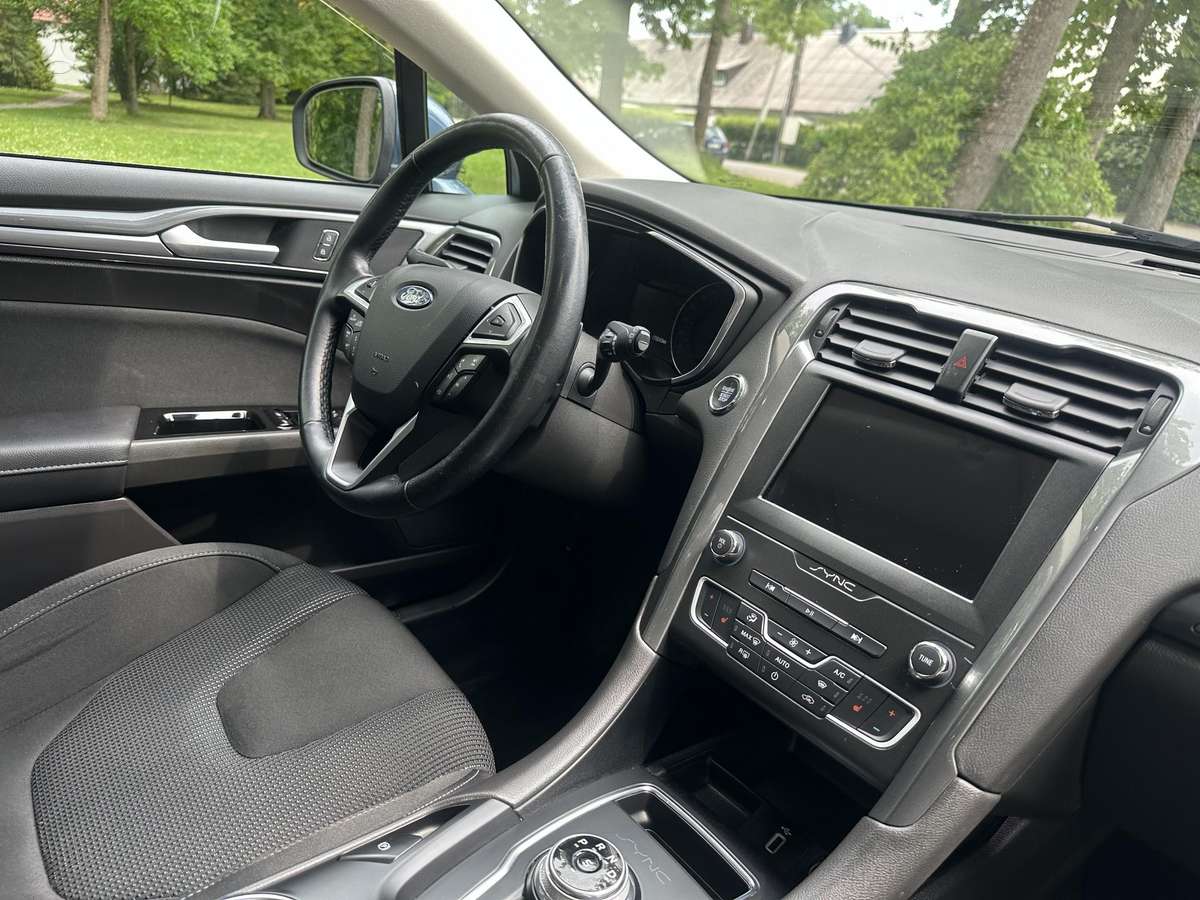 Ford Mondeo, hatchback