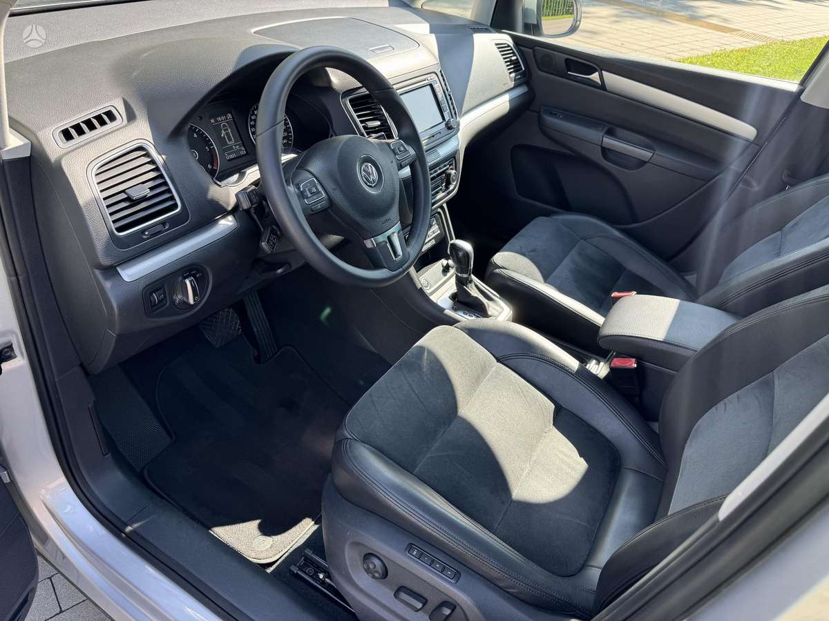 Volkswagen Sharan - 11