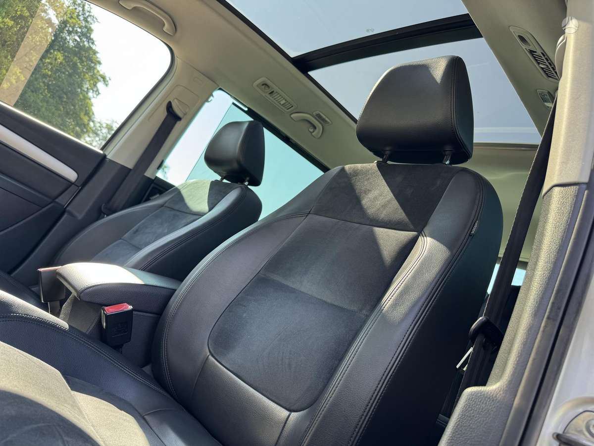 Volkswagen Sharan - 12