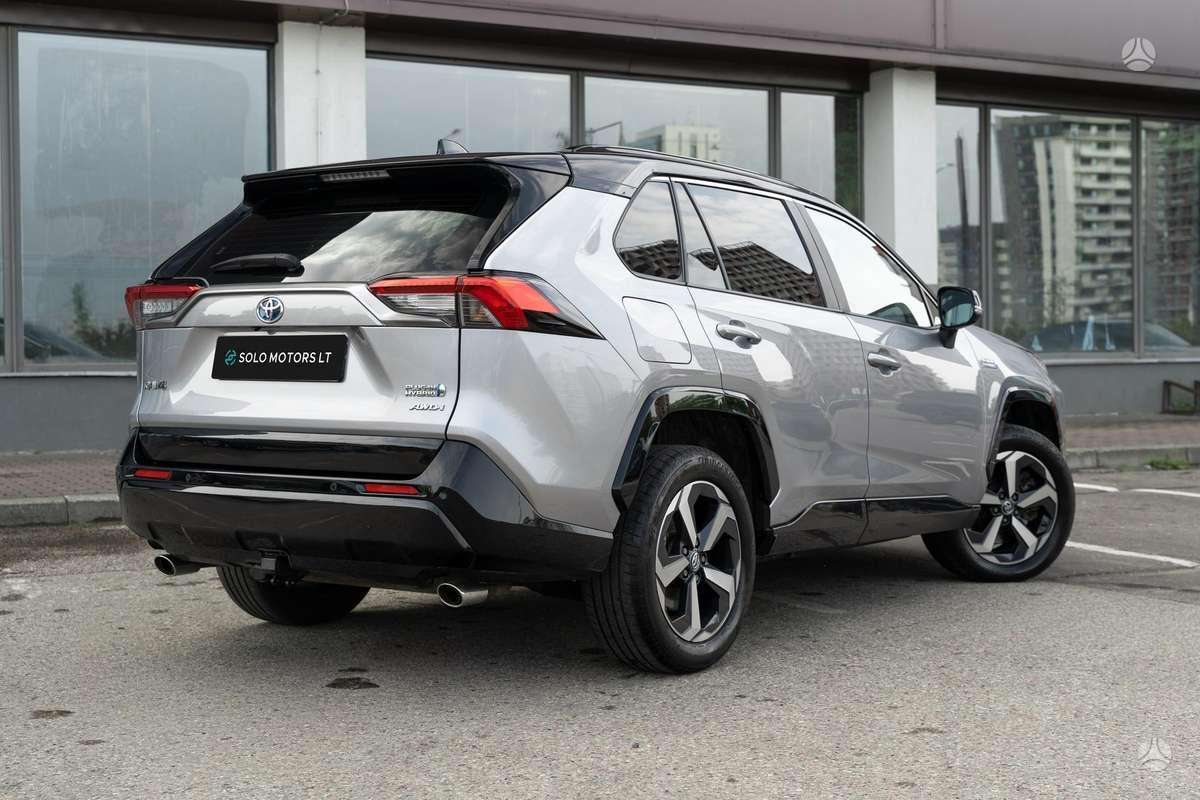 Toyota RAV4 - 4