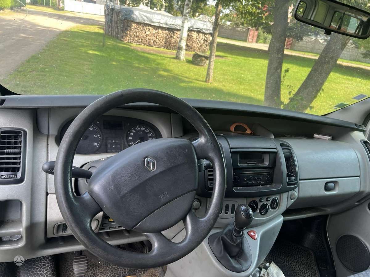 Renault Trafic - 6