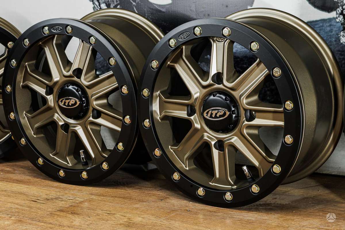 -Kita- -kita-, atv / quad