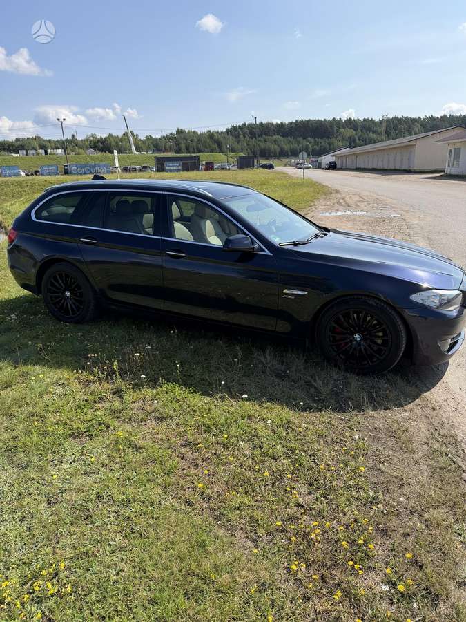 BMW 530, 3.0 l., wagon