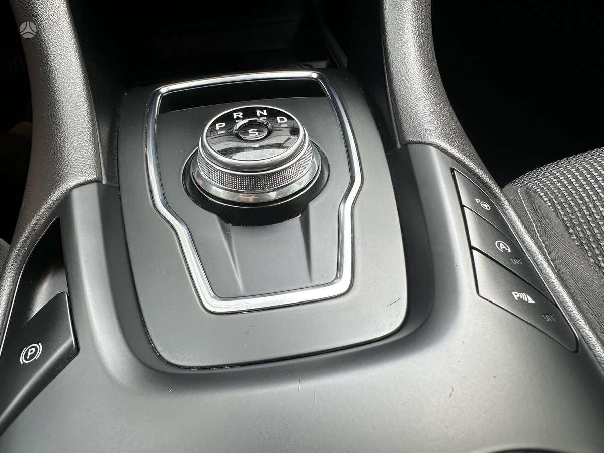 Ford Mondeo, hatchback