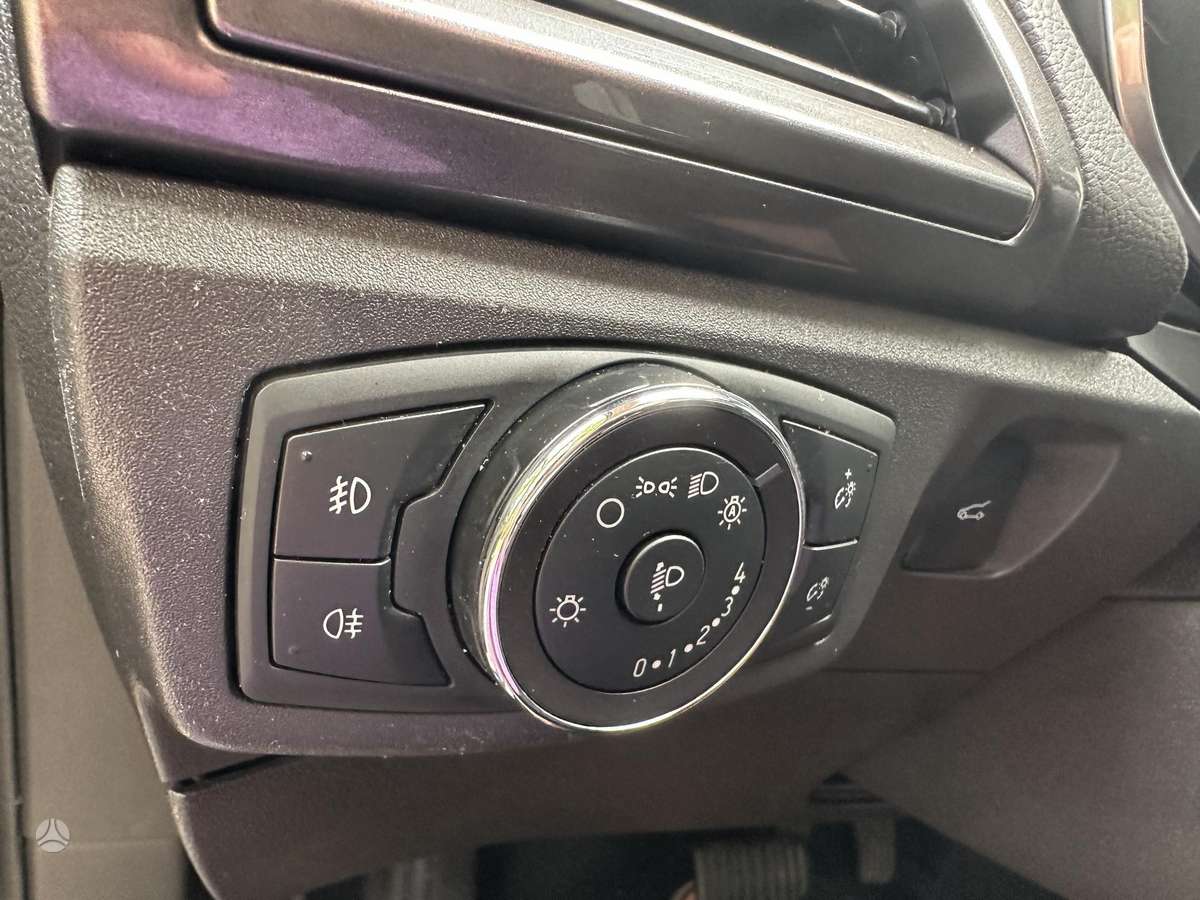 Ford Mondeo, hatchback