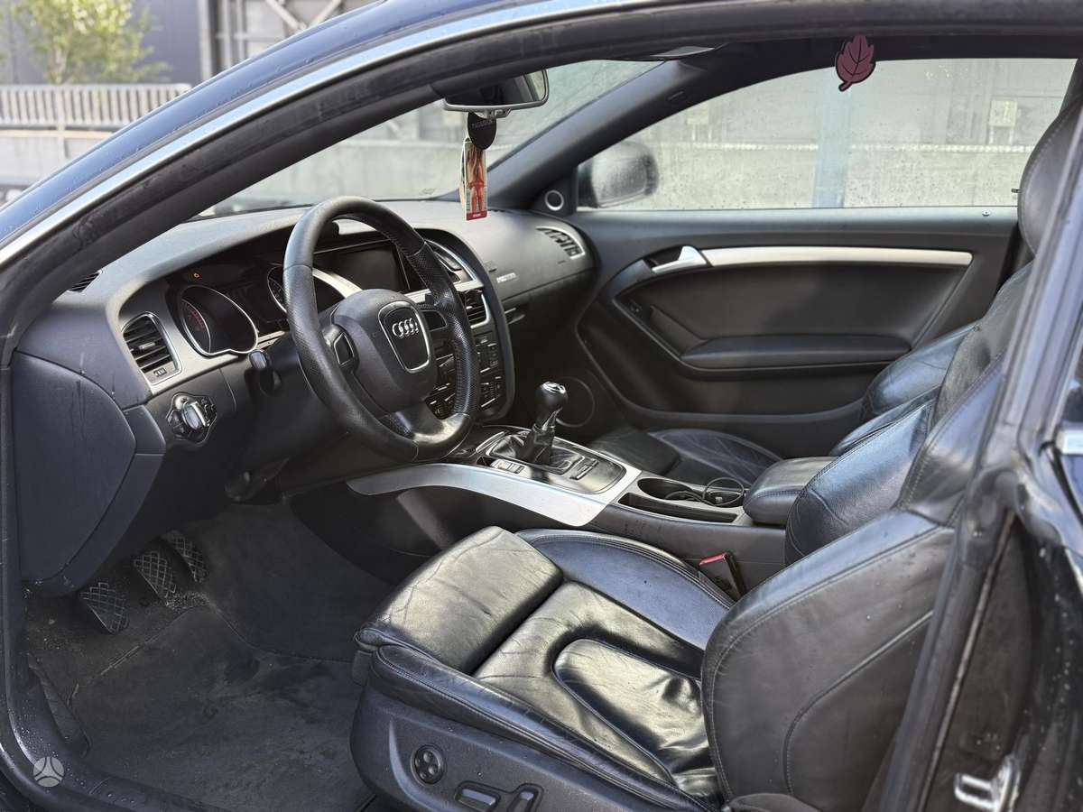 Audi A5, 1.8 l., coupe