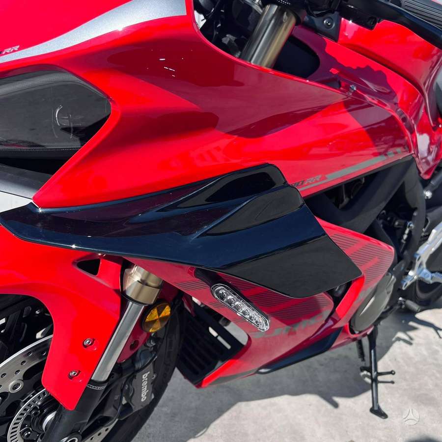QJMOTOR SRK 800RR 778cc, superbikes