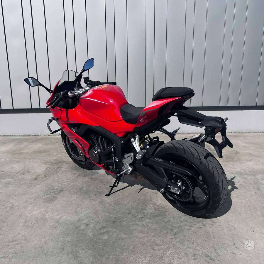 QJMOTOR SRK 800RR 778cc, superbikes