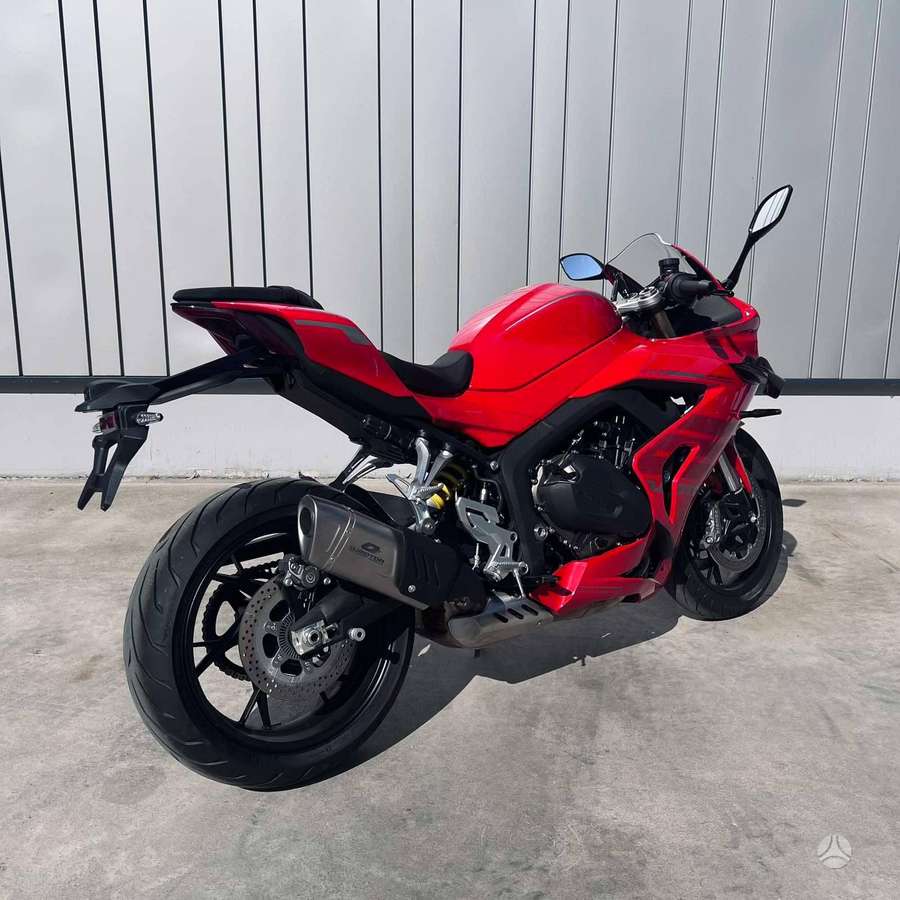 QJMOTOR SRK 800RR 778cc, superbikes