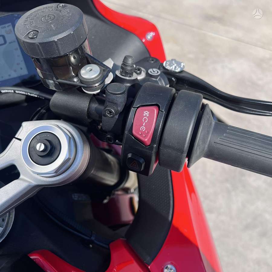 QJMOTOR SRK 800RR 778cc, superbikes
