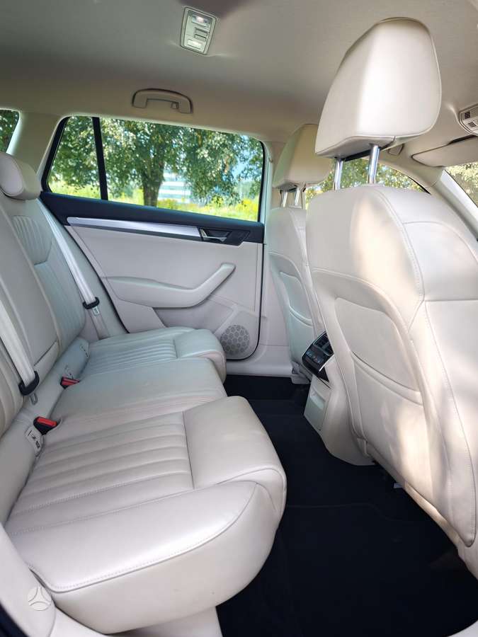 Skoda Superb, 2.0 l., Универсал