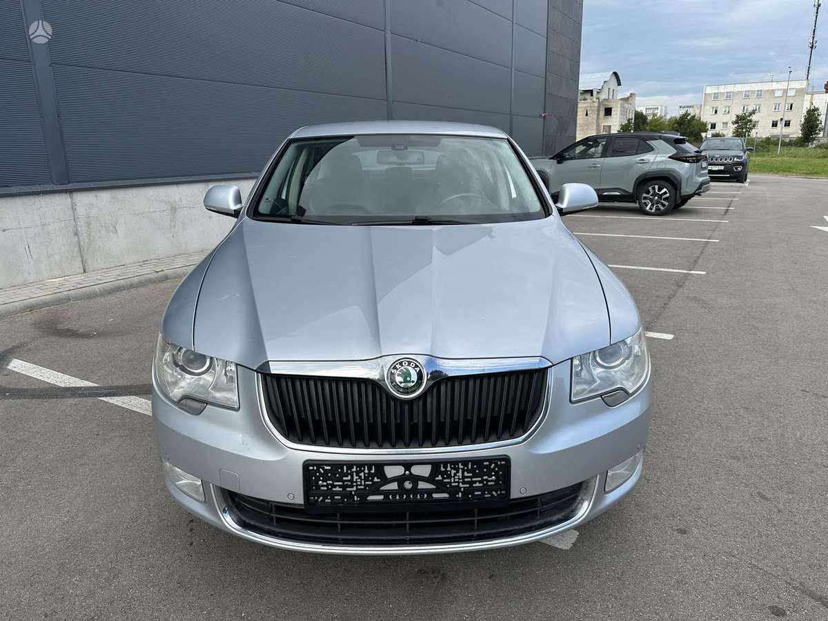Škoda Superb - 8