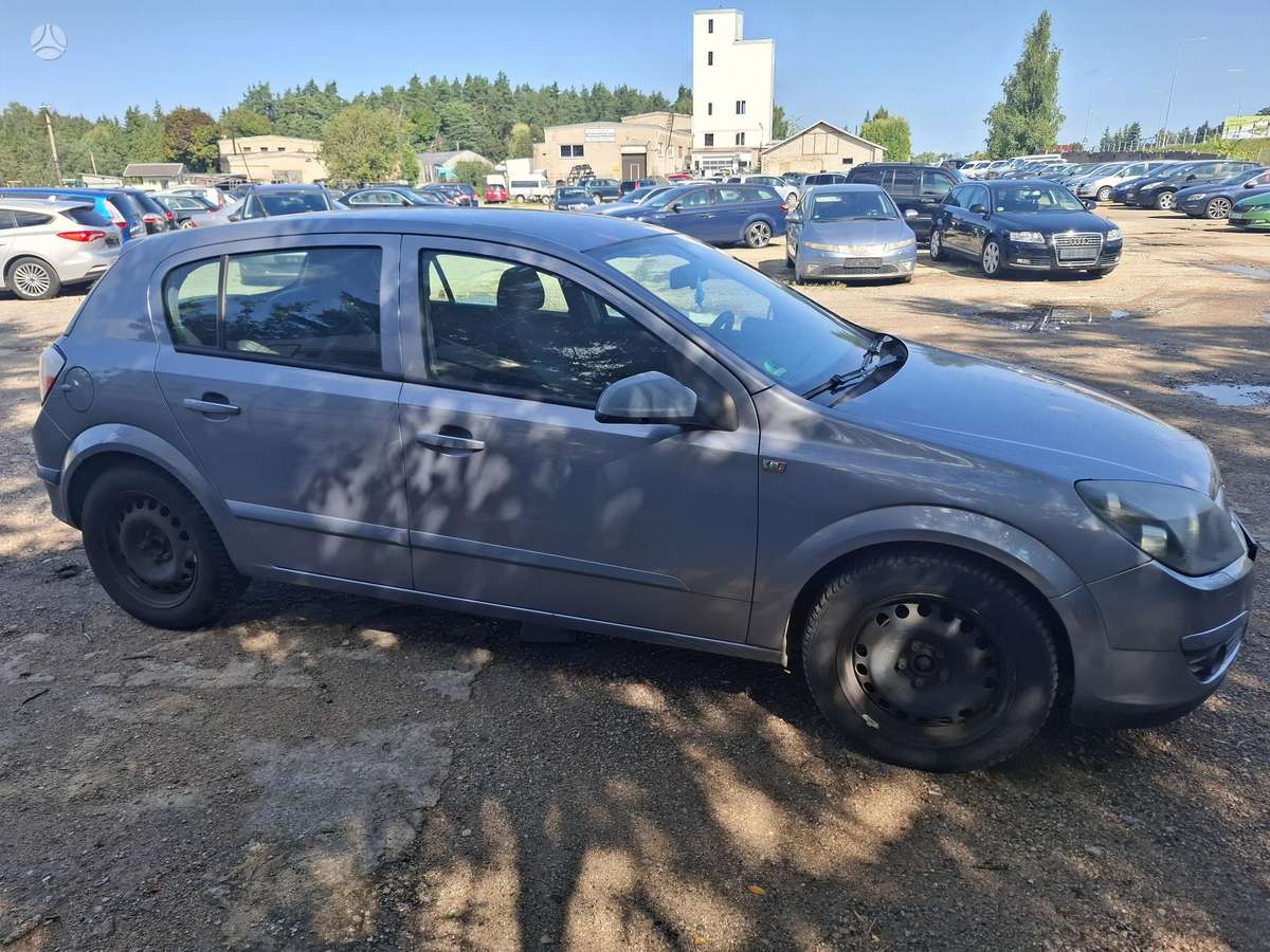 Opel Astra, 1.7 l., hatchback