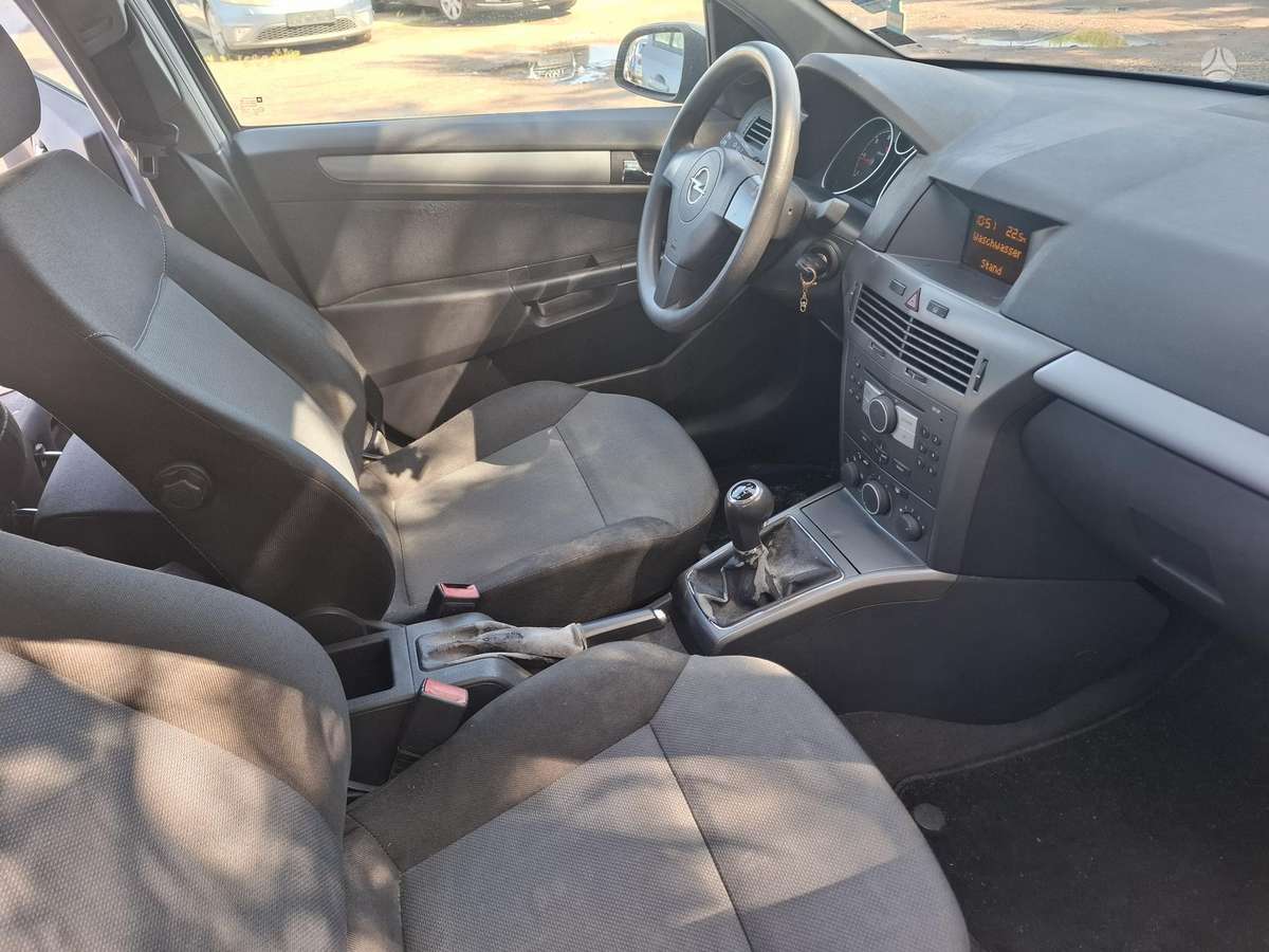 Opel Astra, 1.7 l., hatchback