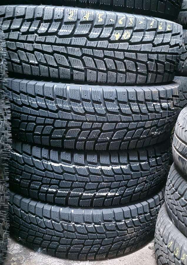 Dunlop, всесезонные 215/65 R16