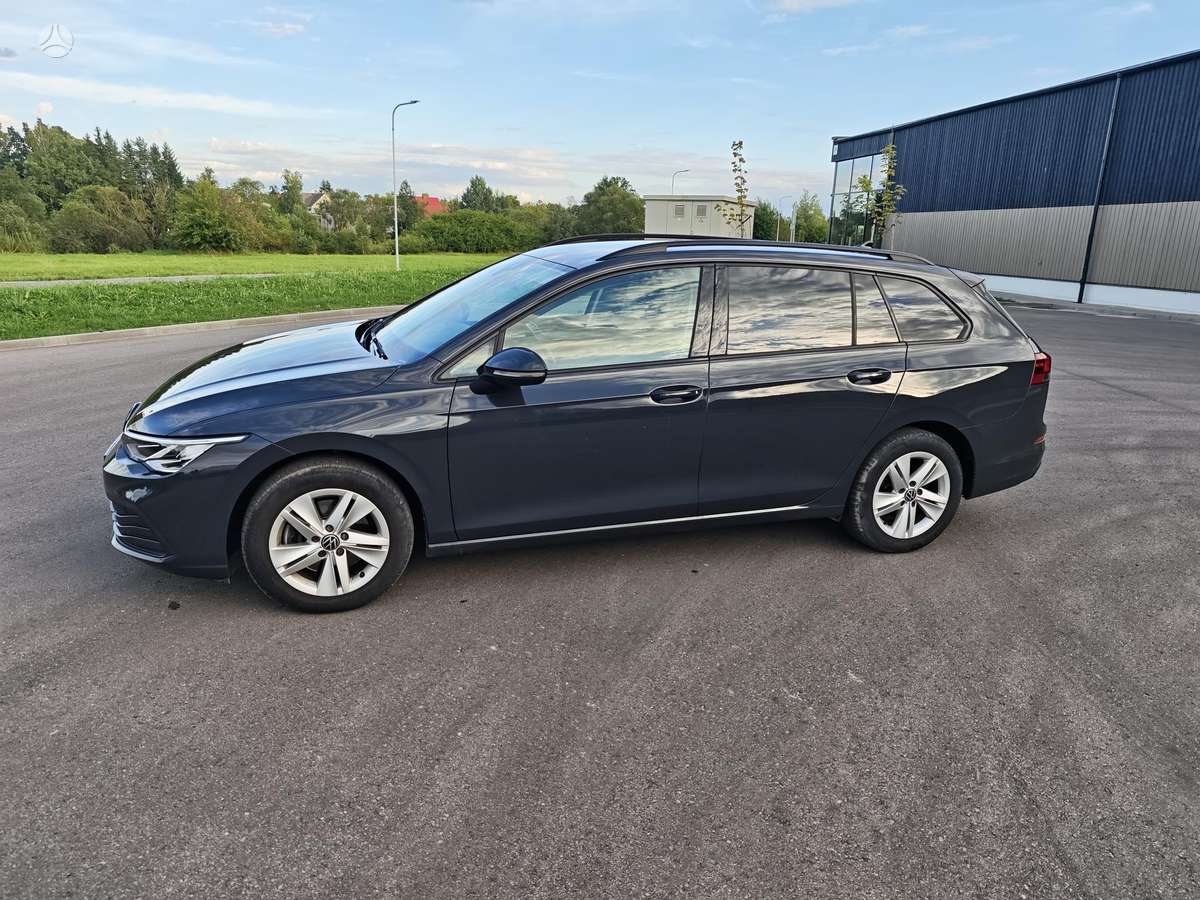 Volkswagen Golf - 8