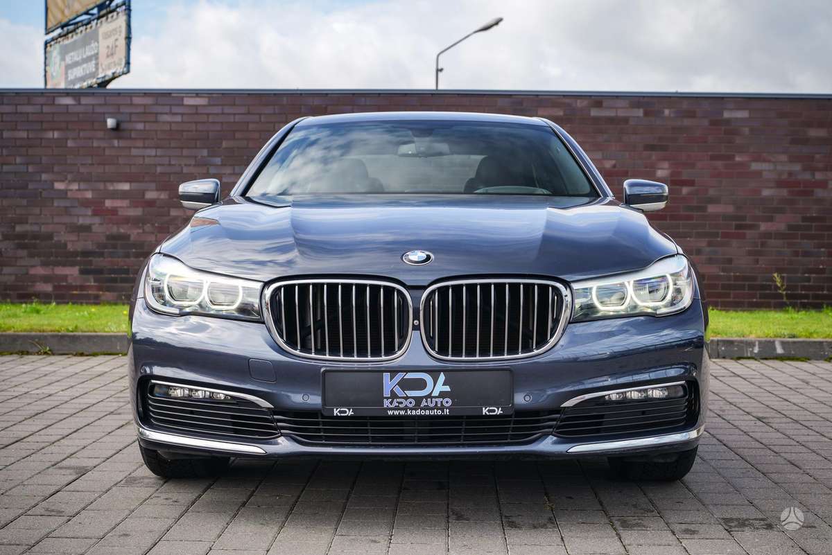 BMW 730, 3.0 l., Седан