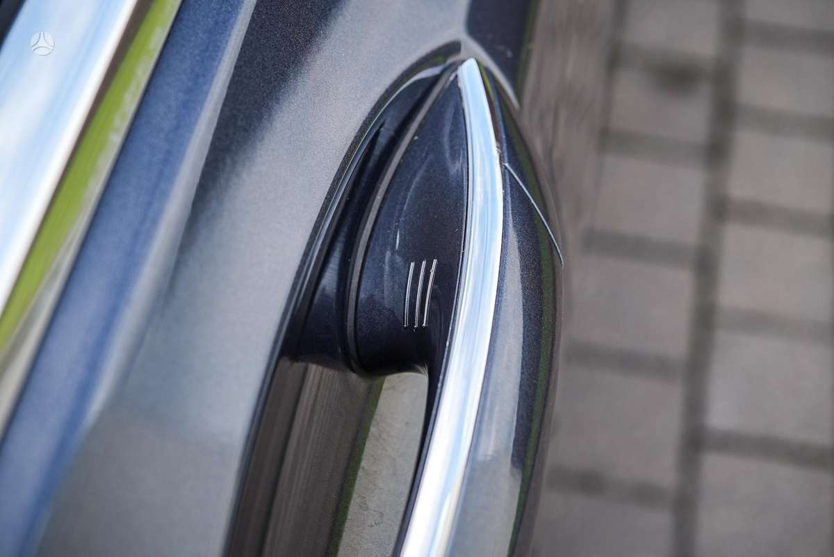 BMW 730, 3.0 l., Седан