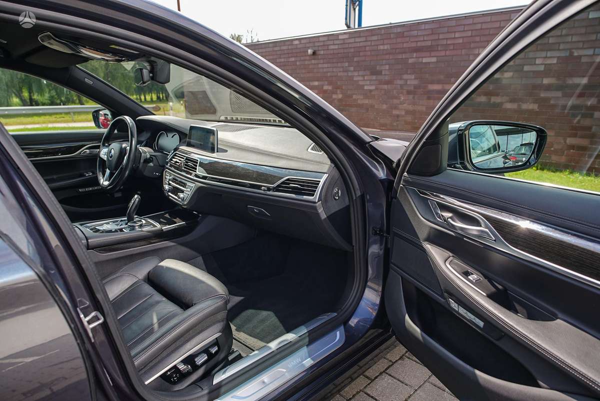 BMW 730, 3.0 l., Седан