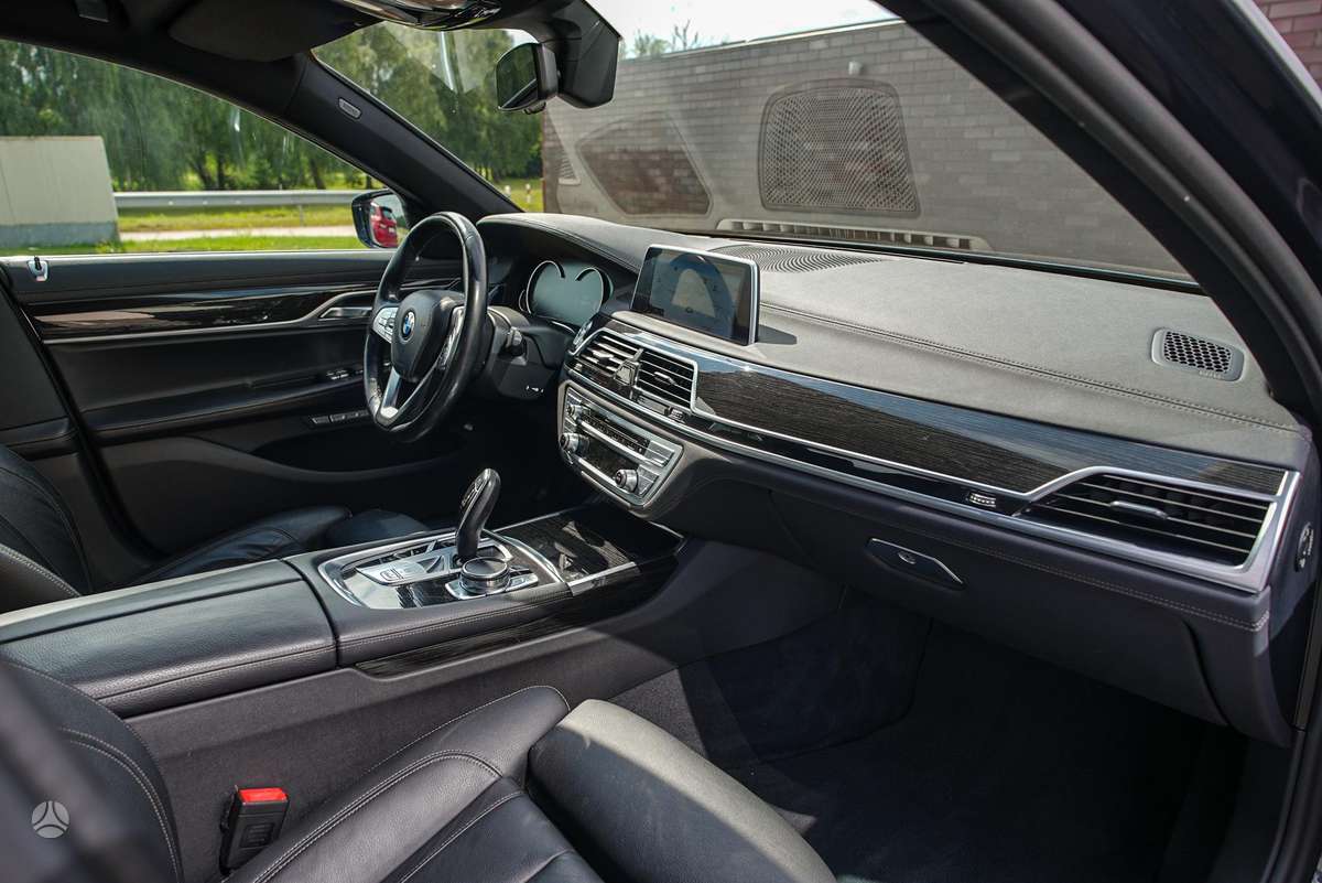 BMW 730, 3.0 l., Седан